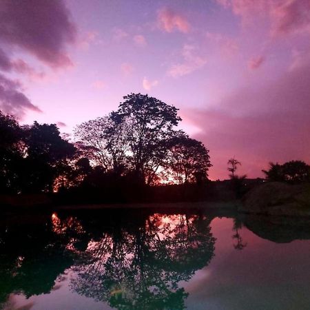 Sertao Veredas Hotel Fazenda Paraopeba Buitenkant foto