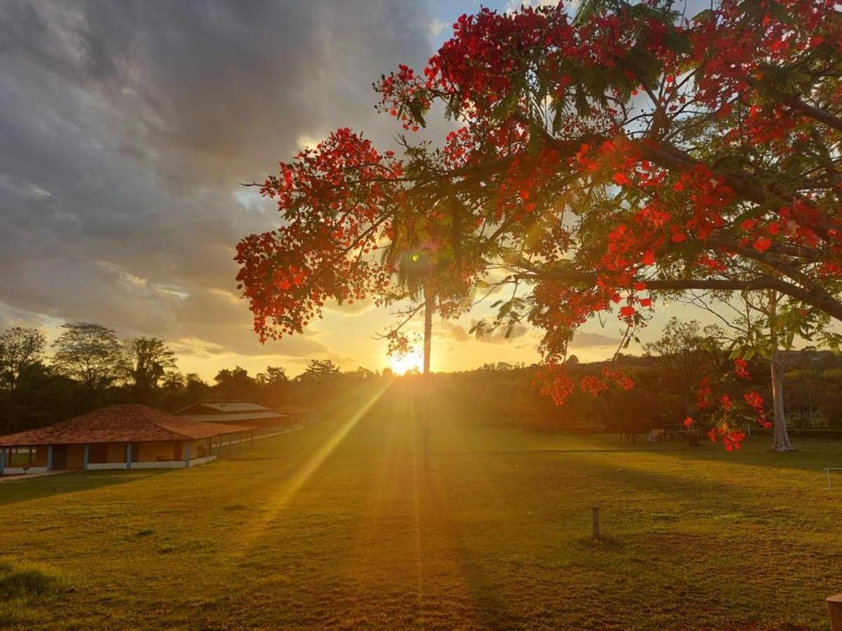 Sertao Veredas Hotel Fazenda Paraopeba Buitenkant foto
